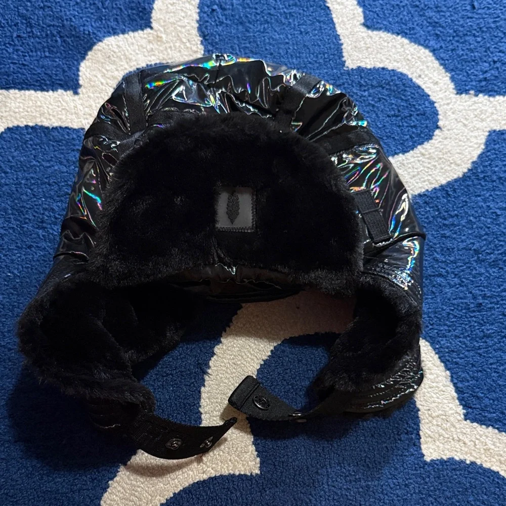 4033. Free People Supernova Puffer Trapper - Picture 3 of 5